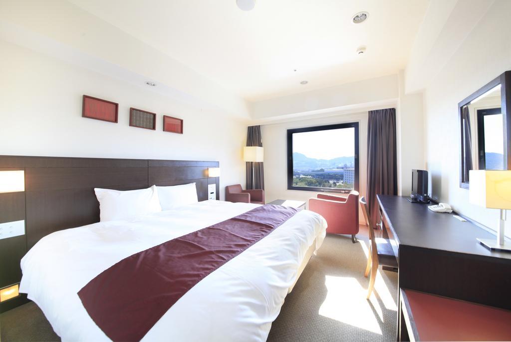 Quintessa Hotel Sasebo Exterior foto